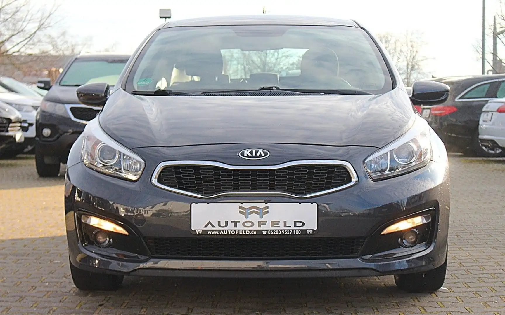 Kia Ceed / cee'd 1.4/VOLL SHEFT/NAVI/EDITION 7/BT/ Grau - 2