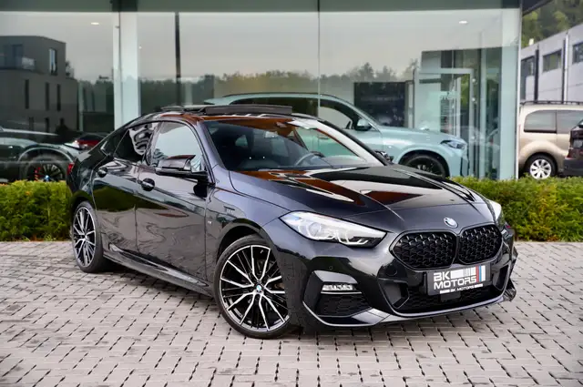 BMW 218 i Gran Coupe M-Pack - 19" - Pano - Carbon - Camera - LED - CarPlay - Ambiant -