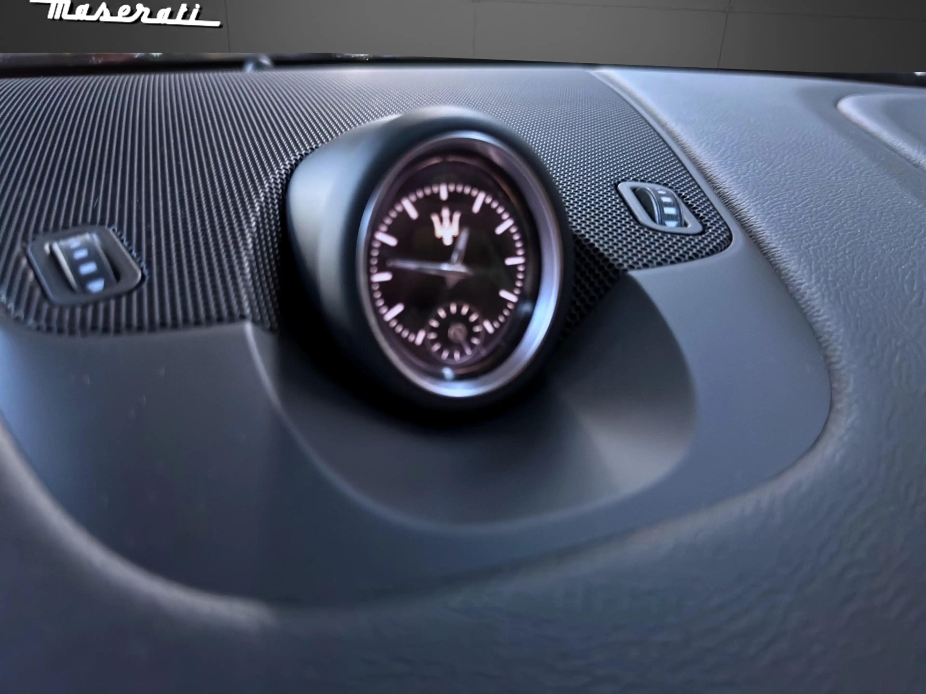 Maserati Levante Diesel GranSport MY20 — photo 13