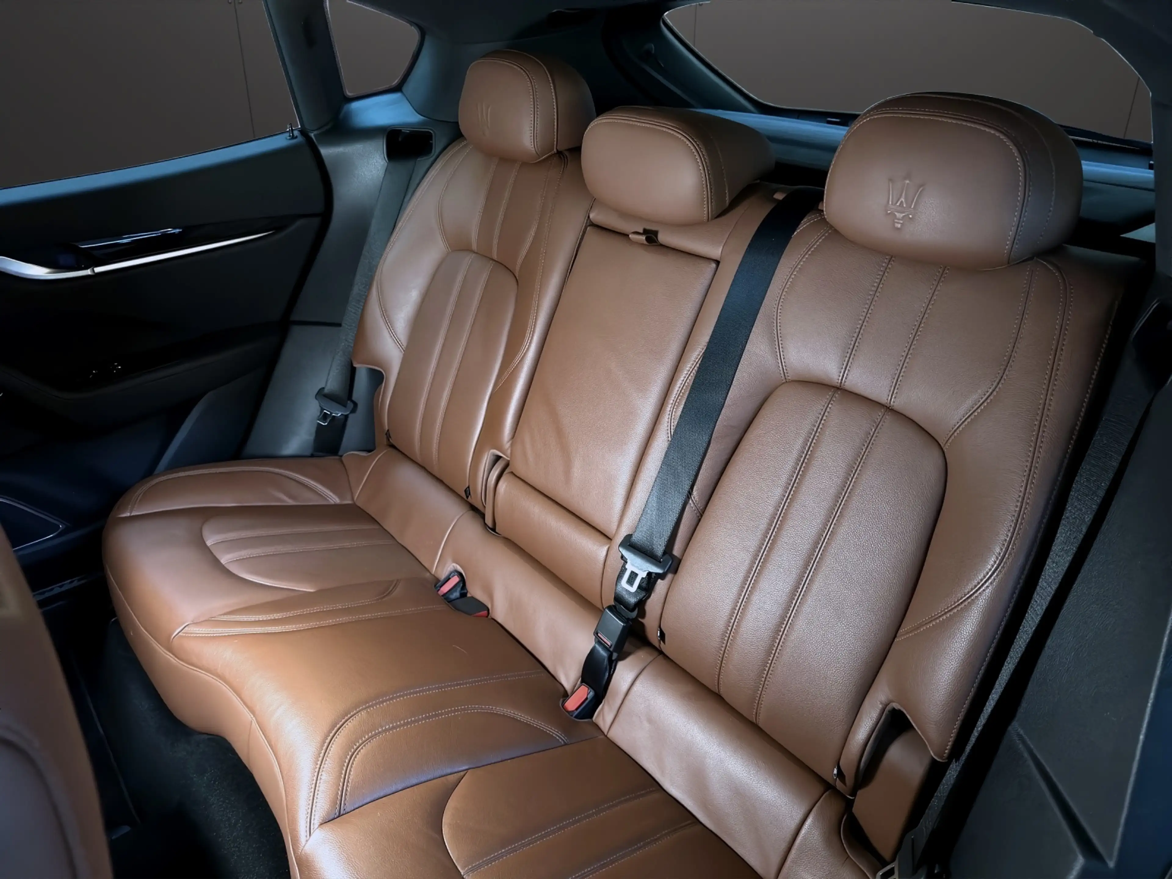 Maserati Levante Diesel GranSport MY20 — photo 9