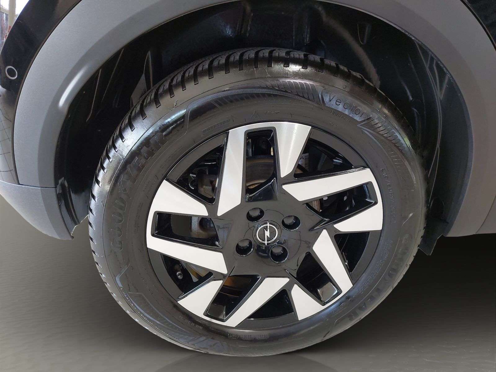 Opel Mokka E