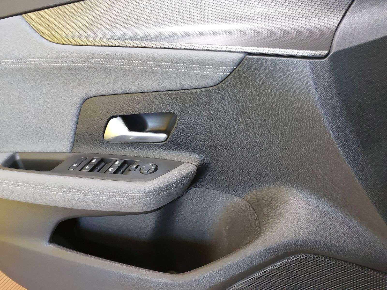 Opel Mokka E