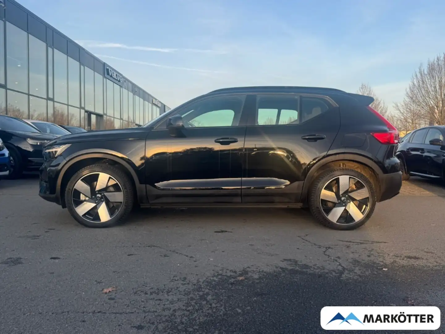 Volvo XC40 Core Recharge Pure AWD SHZ/LKHZ/CAM/AHK/TEMP Schwarz - 2