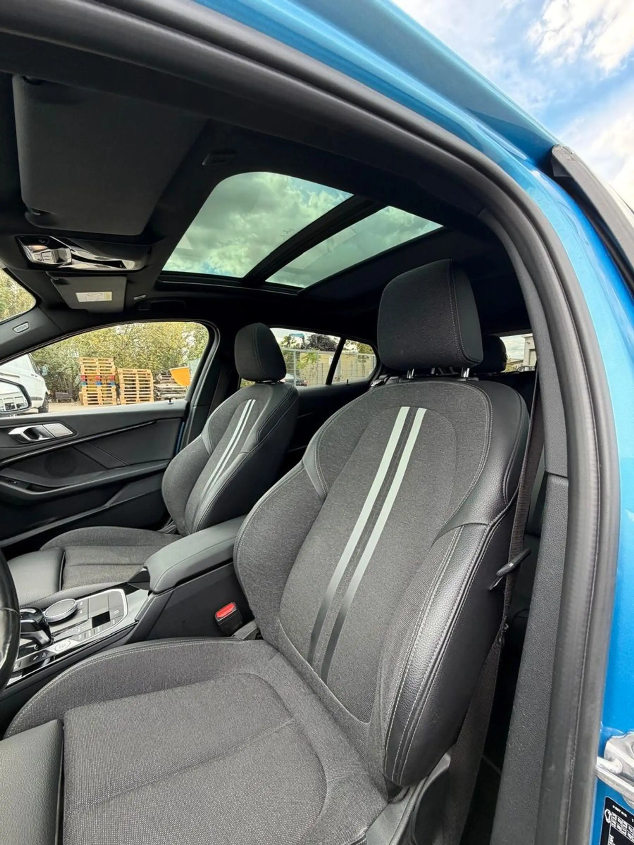 BMW 118 i Sport Line/HUD/PANO/Live Cockpit/Kamera/ACC — photo 10