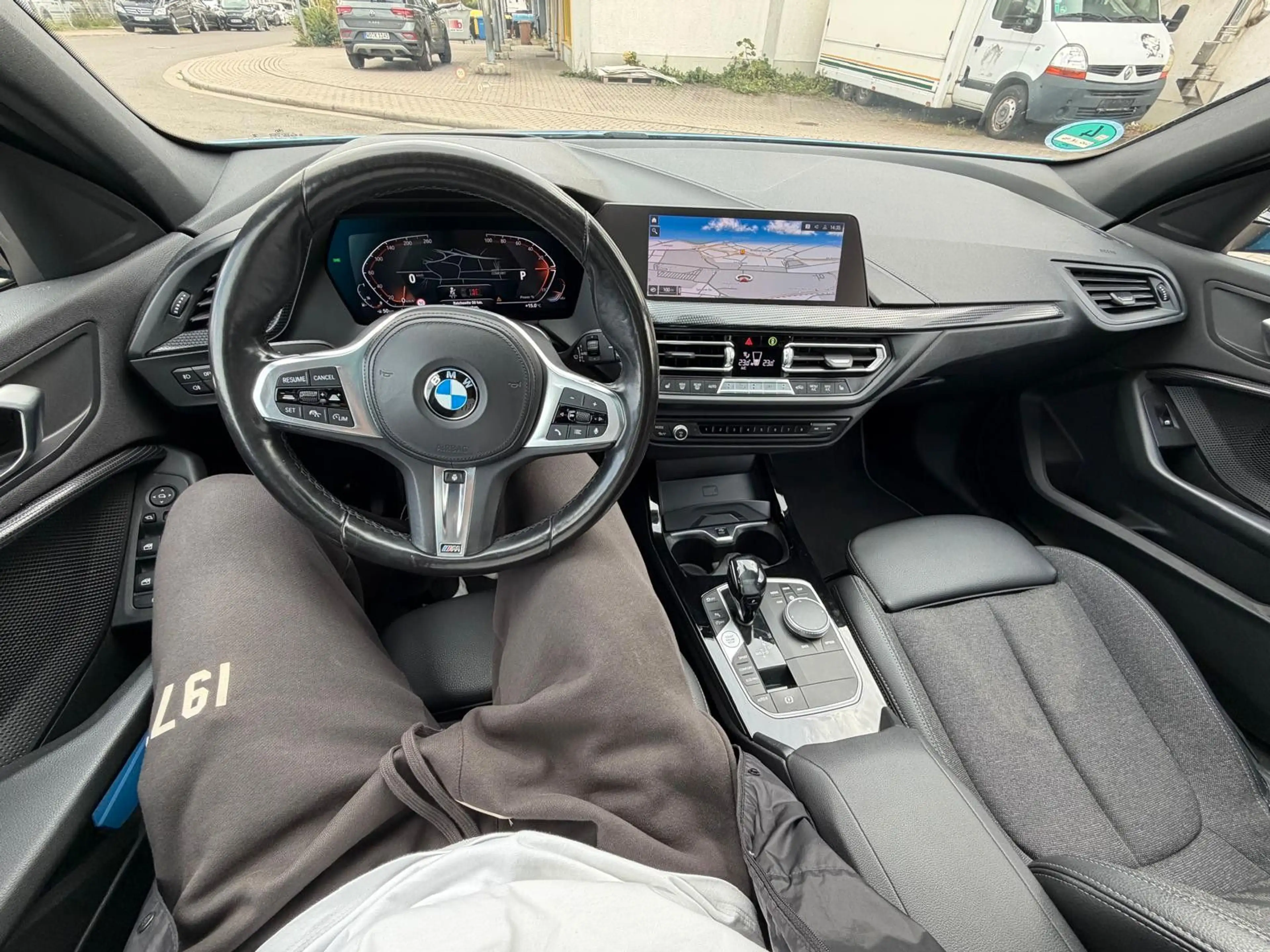 BMW 118 i Sport Line/HUD/PANO/Live Cockpit/Kamera/ACC — photo 12