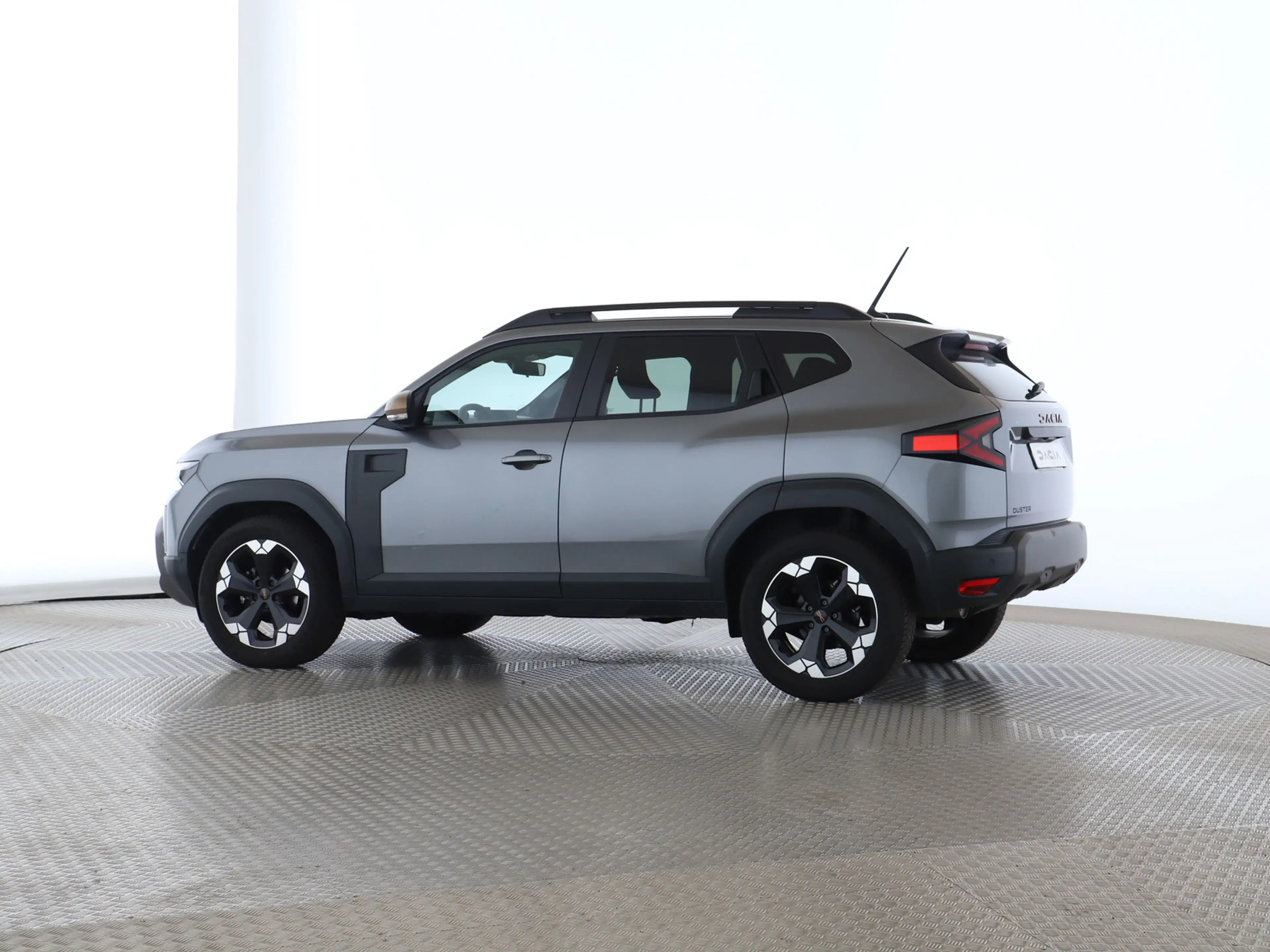 Dacia Duster 1.2 TCe 130 Extreme — photo 10