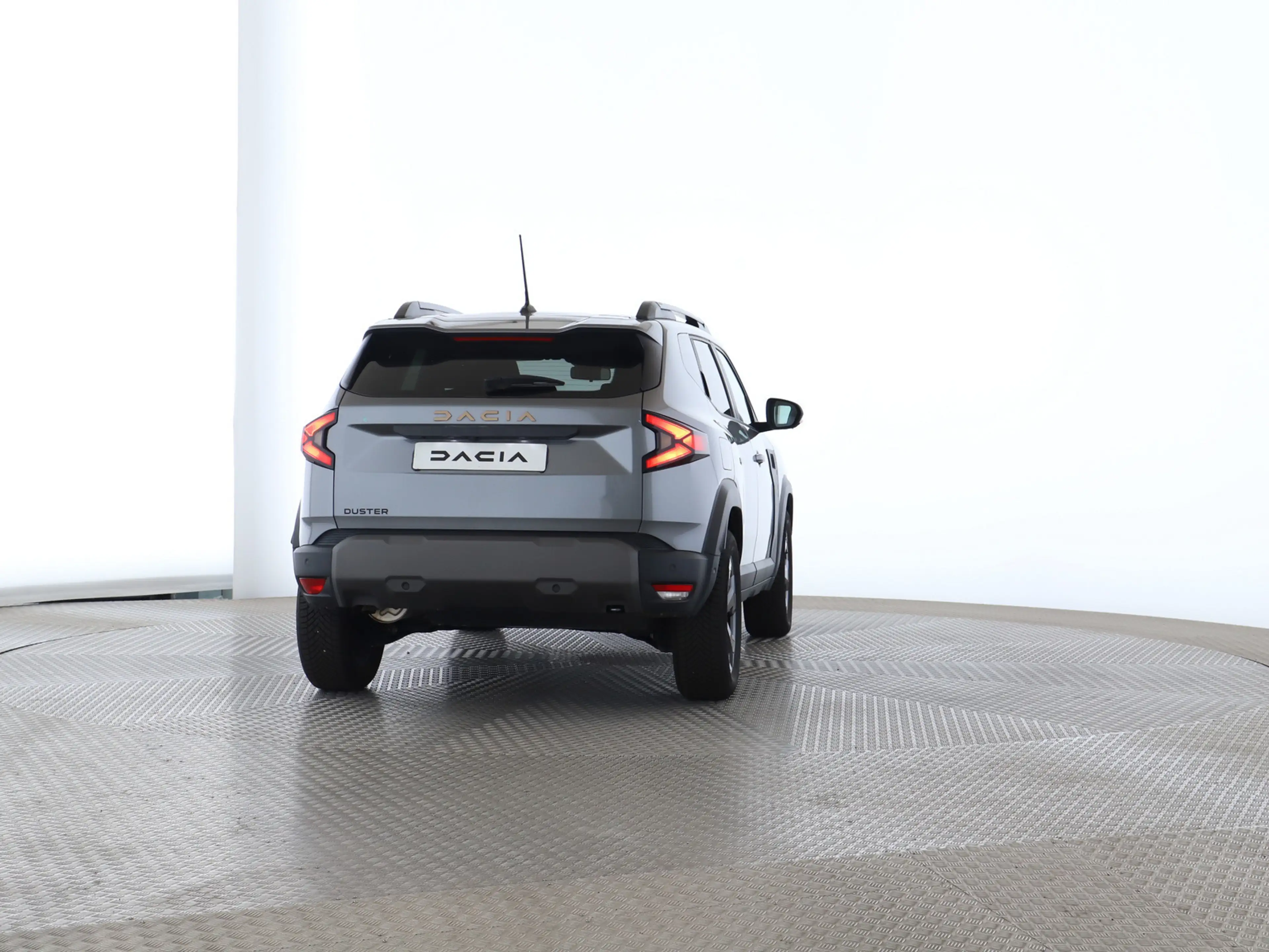 Dacia Duster 1.2 TCe 130 Extreme — photo 15