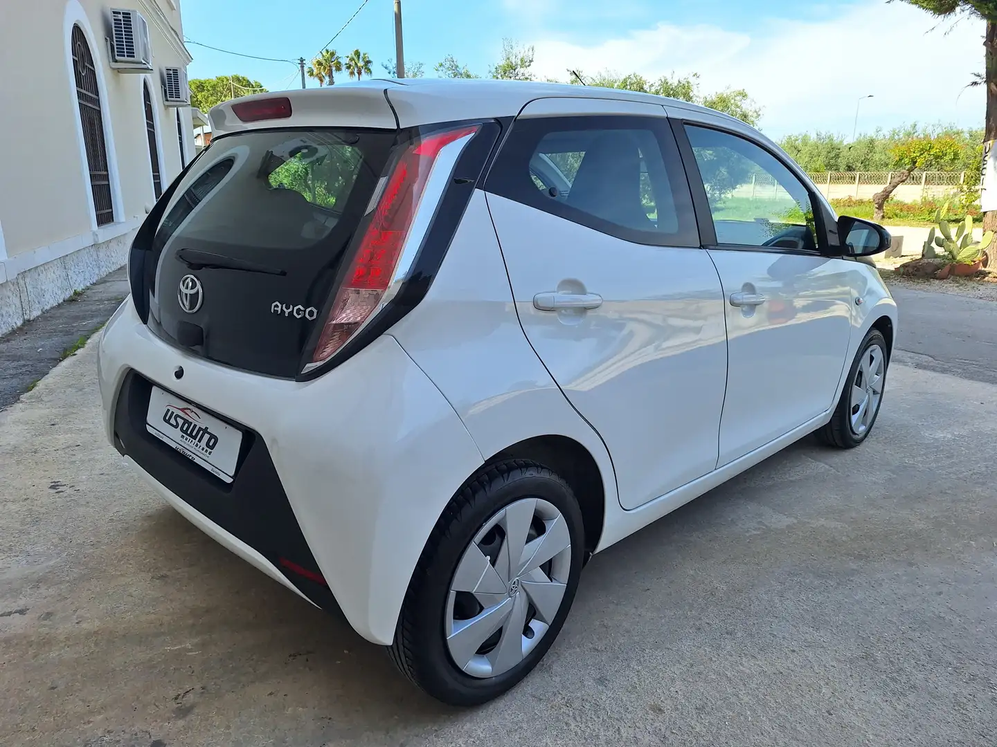 Toyota Aygo Aygo 5p 1.0 x-play my15 Bianco - 2
