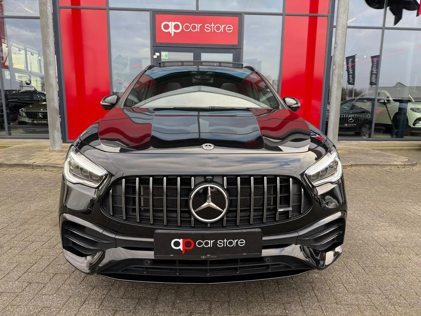 Mercedes-Benz GLA 45 AMG S 4MATIC+ Full Spec Negro - 2