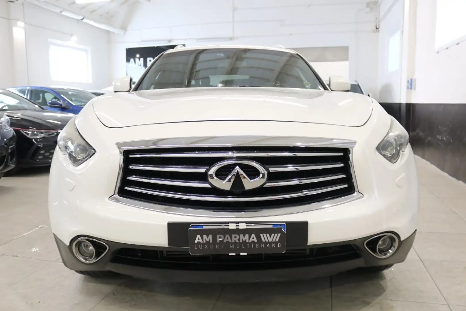 Infiniti QX70 3.0 diesel V6 AT S Premium Alb - 2