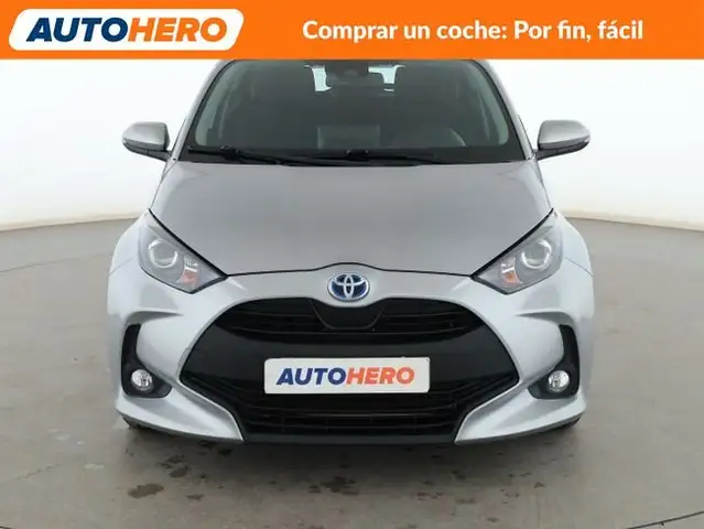 Toyota Yaris view 9