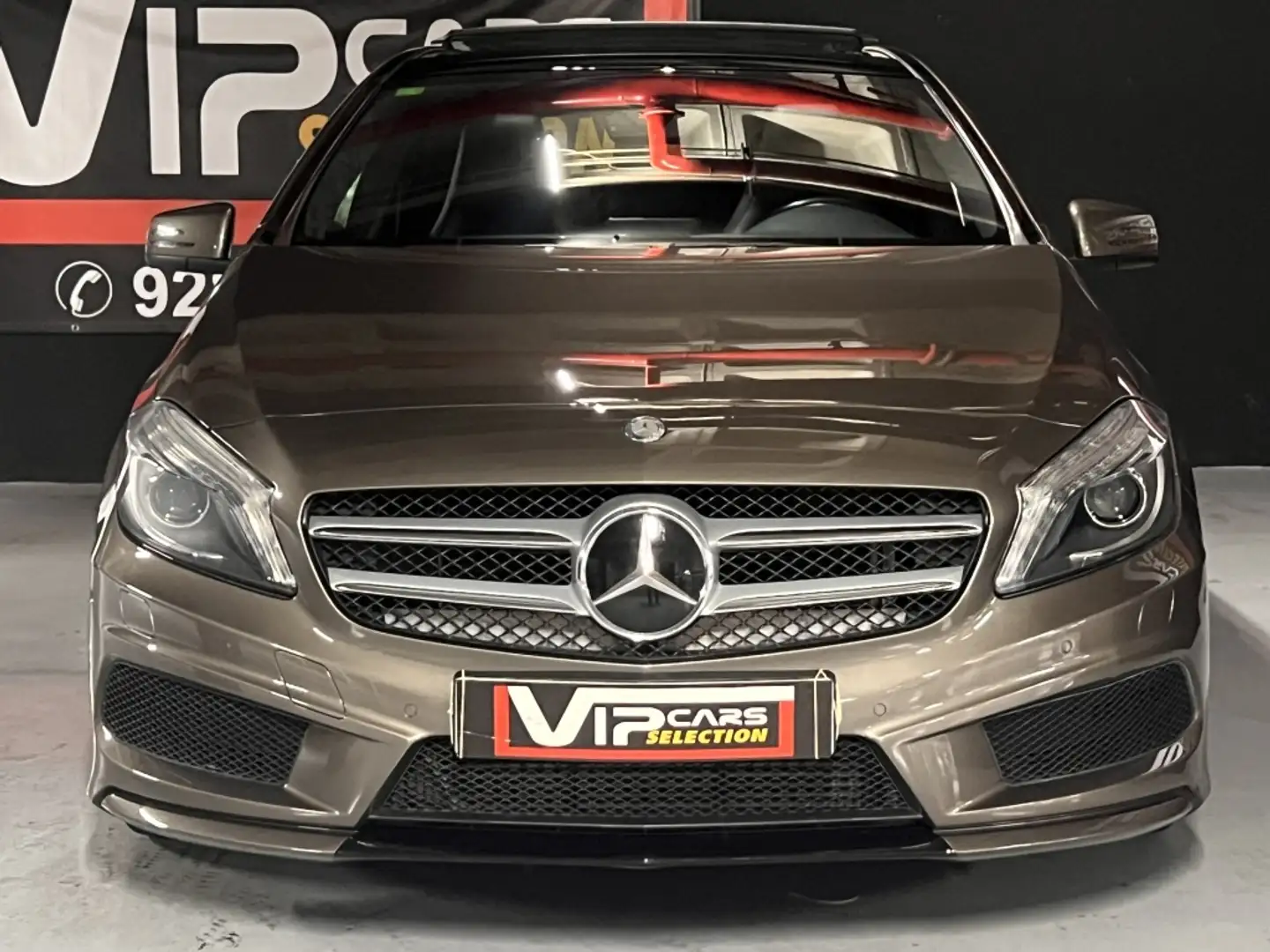 Mercedes-Benz A 180 BE AMG Line Marrón - 2