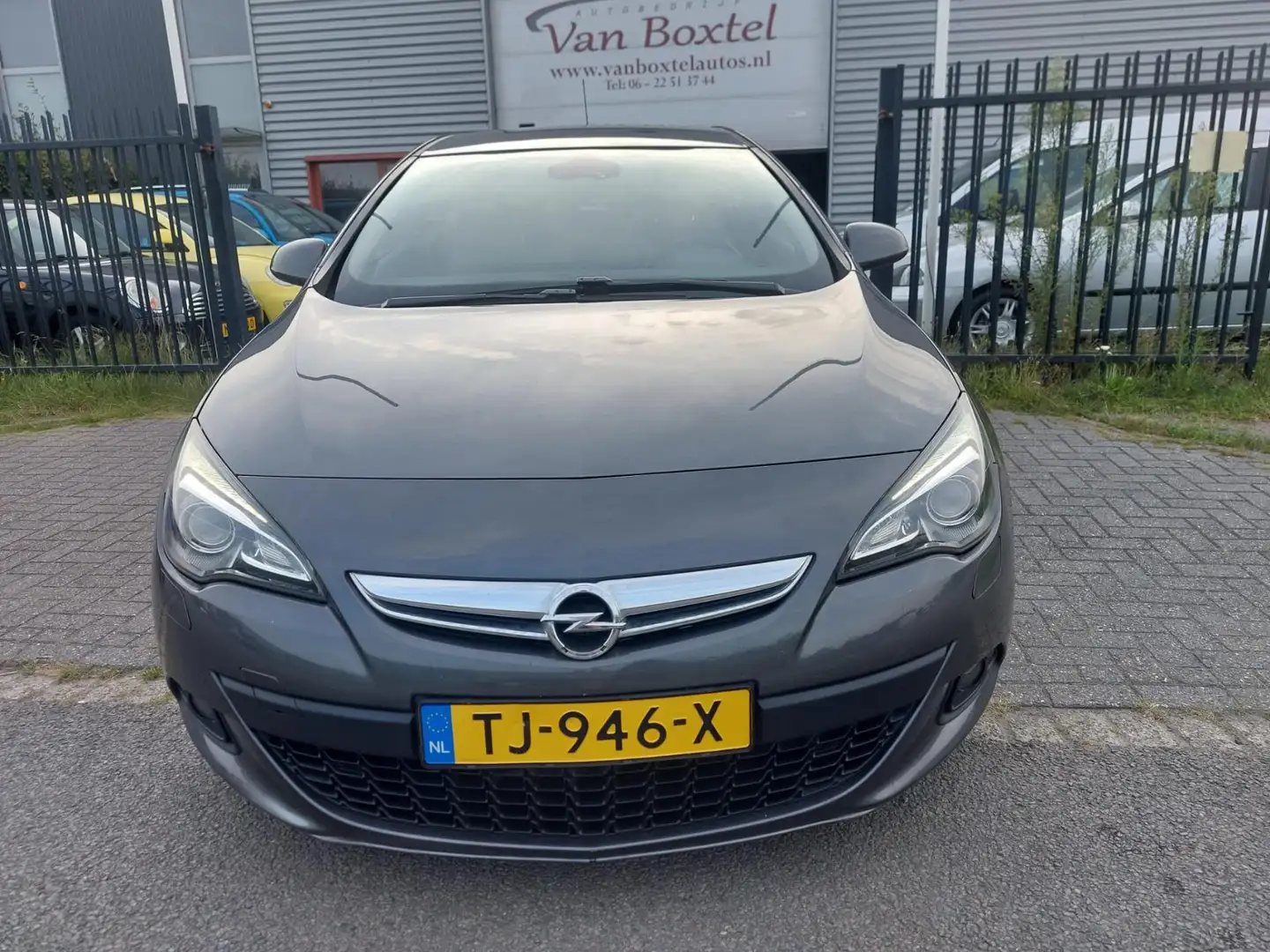 Opel Astra GTC 1.4 Turbo Sport 6bak 3 deurs + climate control Grijs - 2