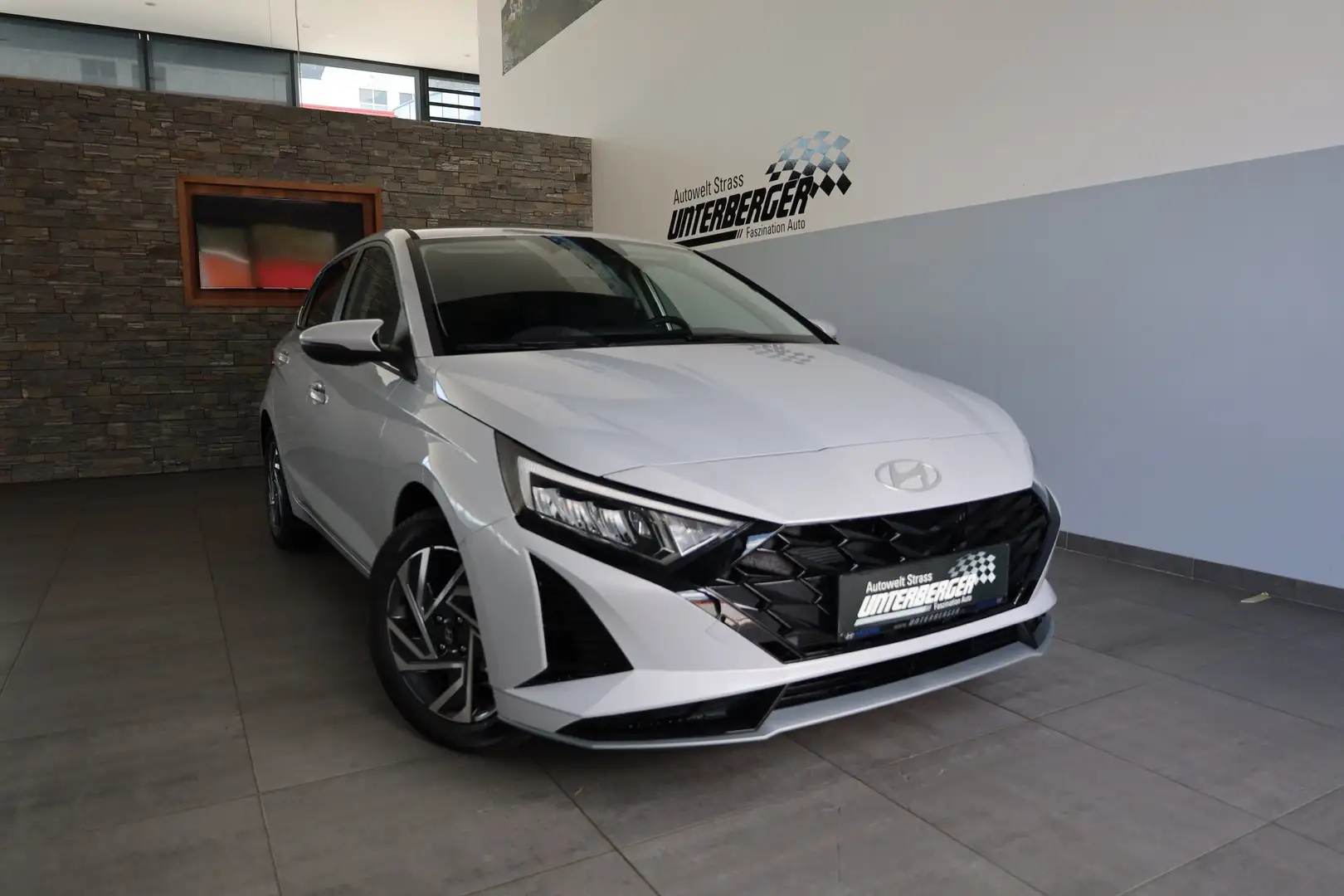 Hyundai i20 Comfort Line 1.0 T-GDI Grau - 2