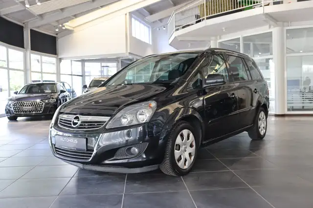 Opel Zafira view 3