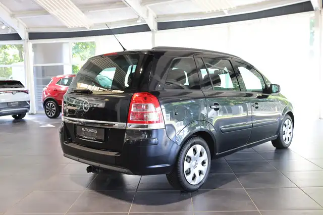 Opel Zafira view 6