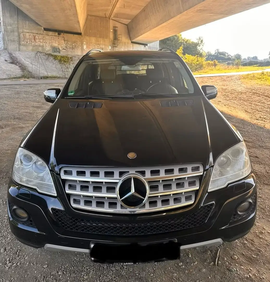 Mercedes-Benz ML 350 ML 350 CDI 4Matic 7G-TRONIC DPF Schwarz - 1