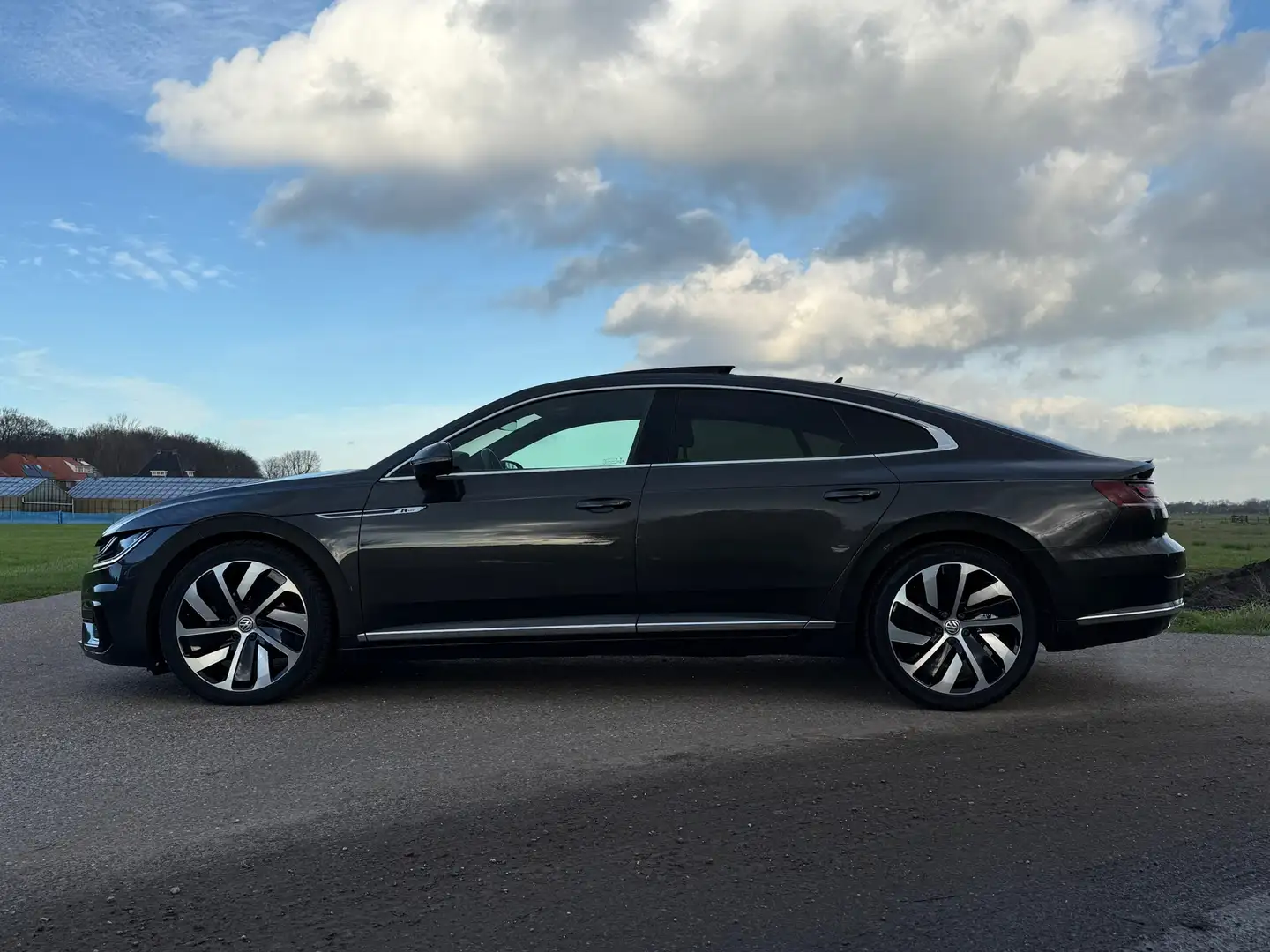 Volkswagen Arteon 2.0 TDI Business R Automaat / Panoramadak / Dynaud Gris - 2