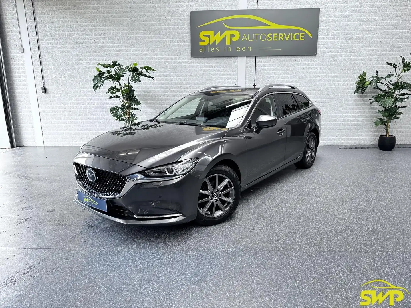 Mazda 6 2.0 SkyActiv-G 165 Comfort | Navi | 360 | Automaat Grijs - 1