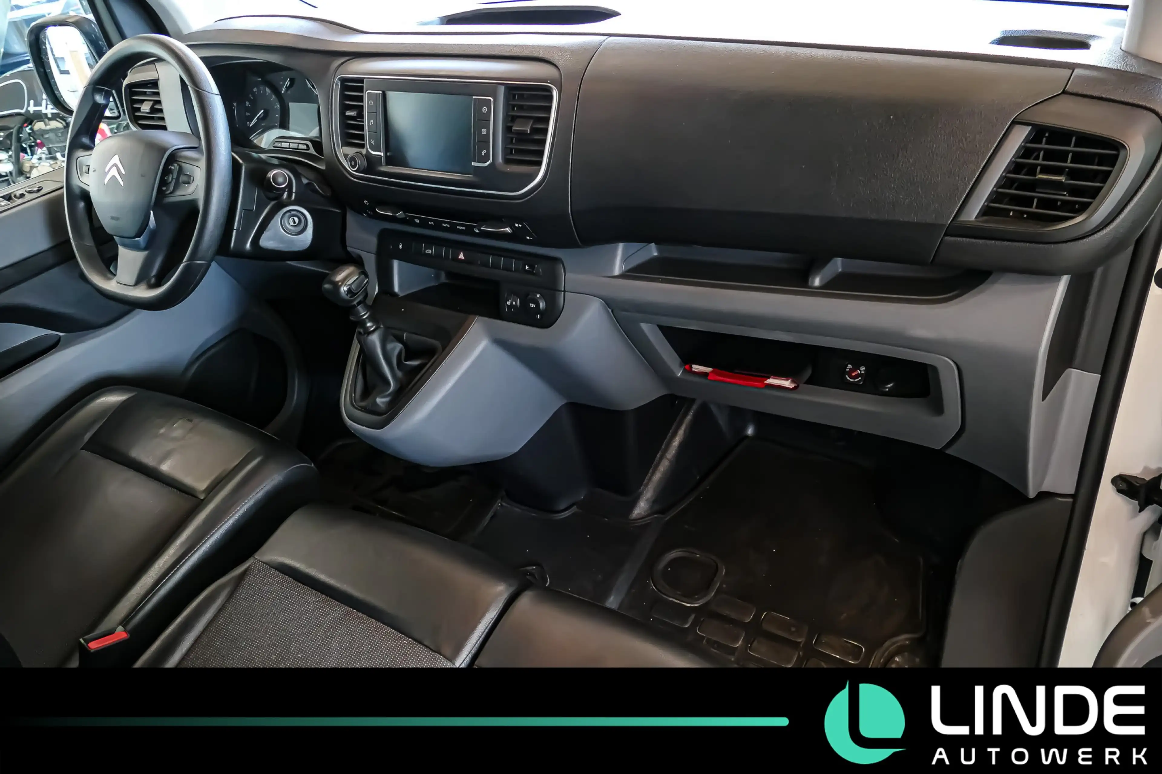 Citroen Jumpy Club XL |AHK|NAVI|RFK|CARPLAY|TEMPO.|SHZ — photo 13
