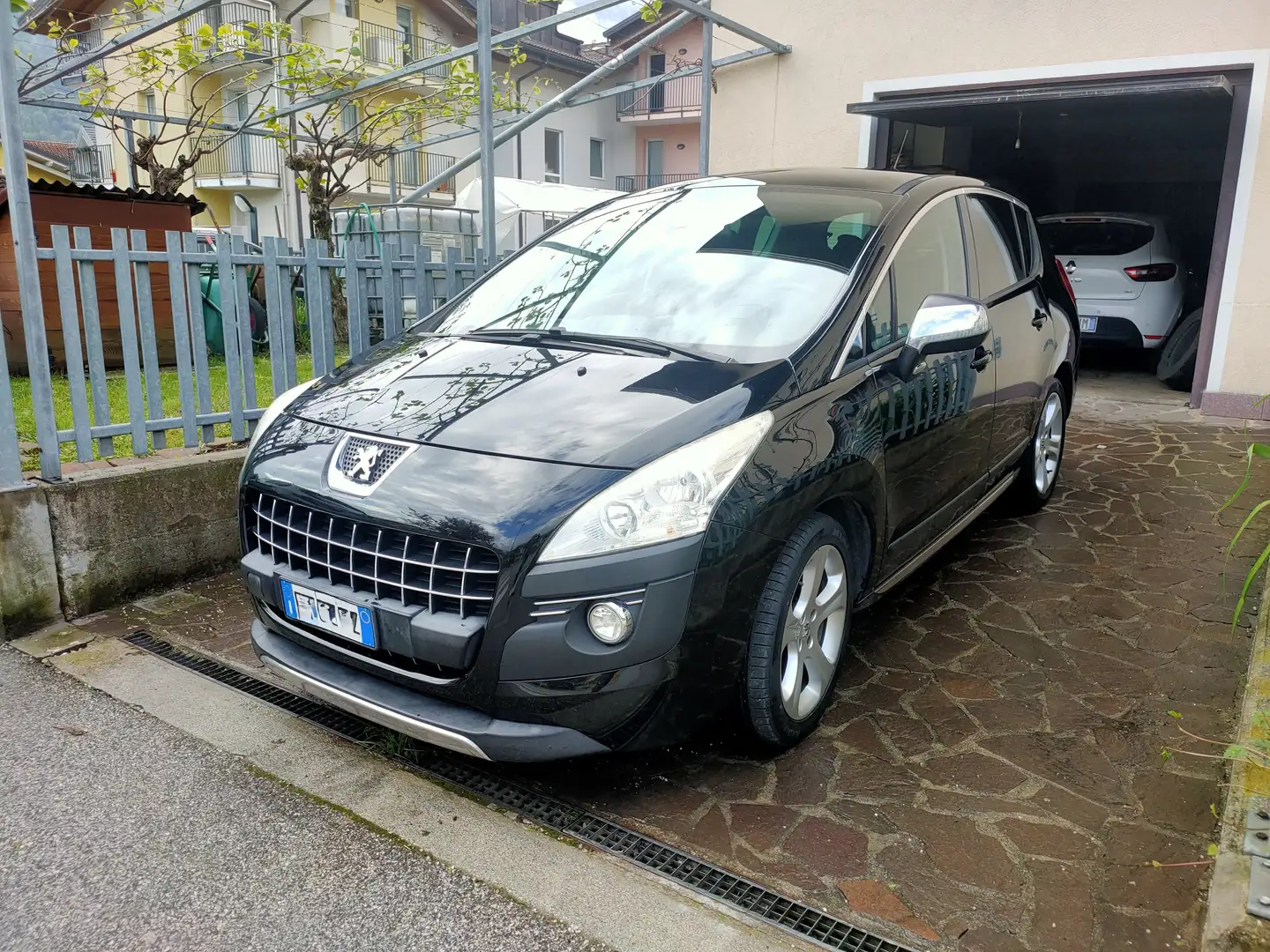 Peugeot 3008 3008 I 2.0 hdi 16v Allure (outdoor) c/t.pan. - 1