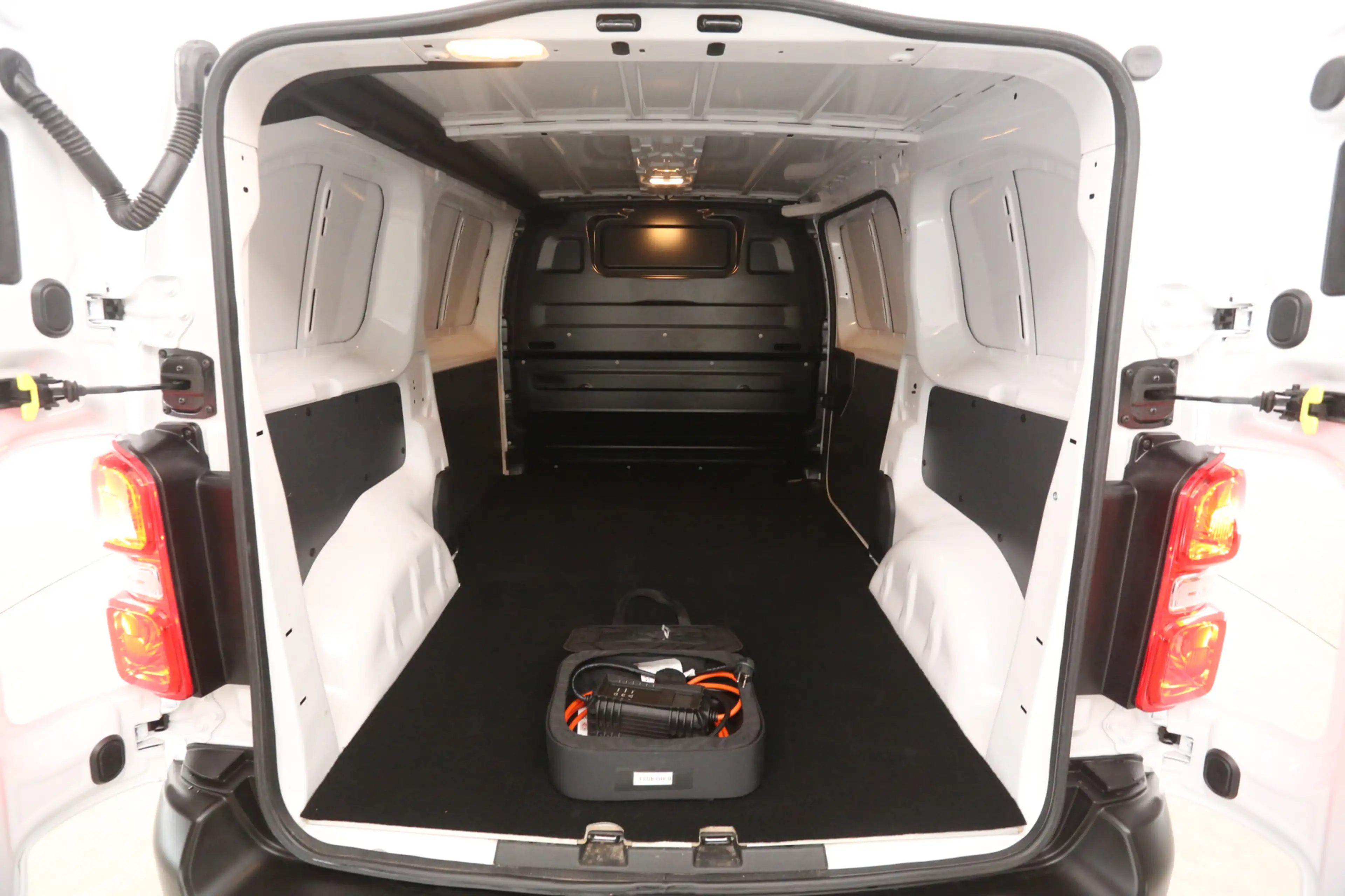 Citroen Jumpy E-Jumpy Opel Vivaro-e L2H1 75 kWh | Snelladen | SO — photo 3