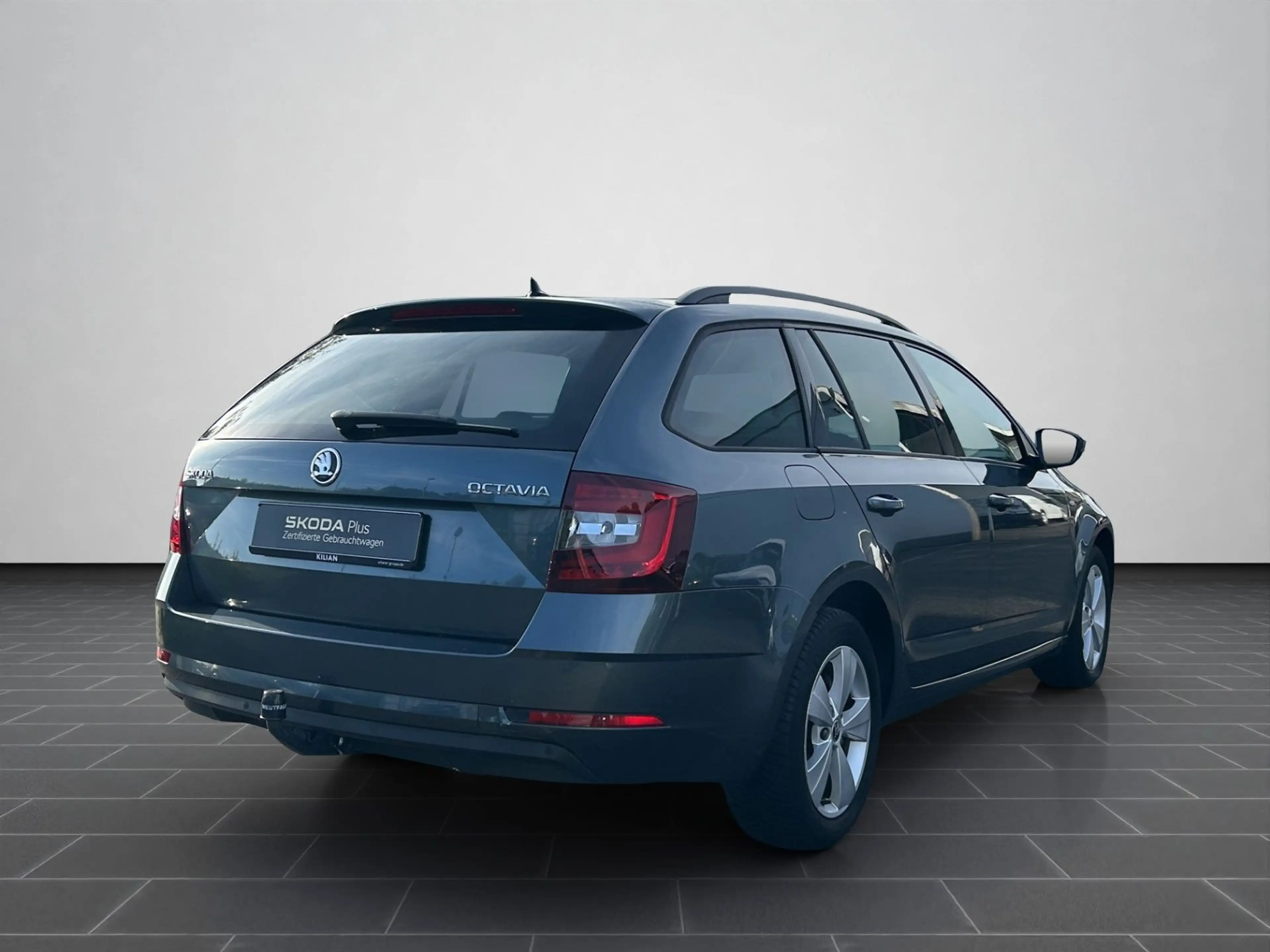 Skoda Octavia Combi SOLEIL 2.0 TDI DSG NAVI ACC SHZ — photo 2