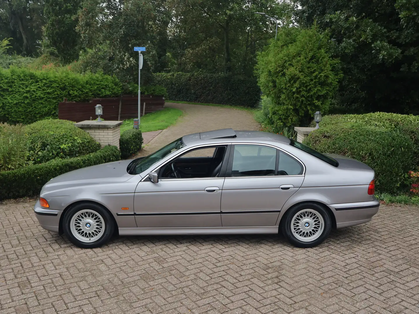 BMW 525 TDS automaat 1 eigenaar 100.350km! Сірий - 2