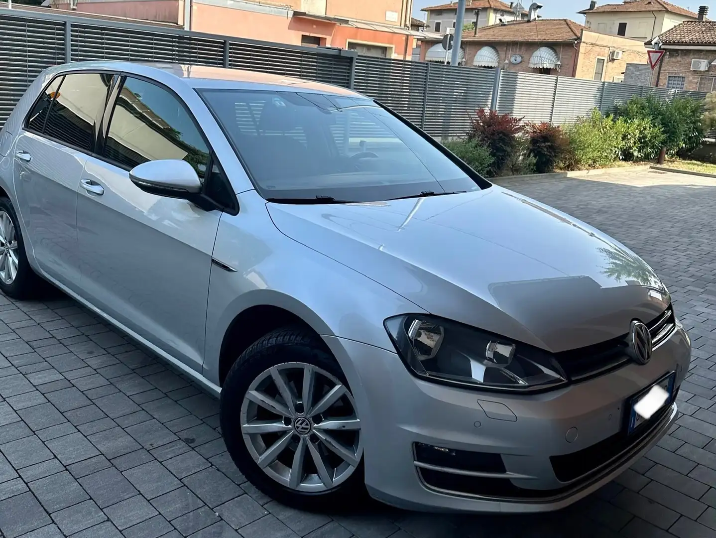 Volkswagen Golf Golf VII 2015 5p 1.2 Comfort Business 110cv E6 Argento - 1