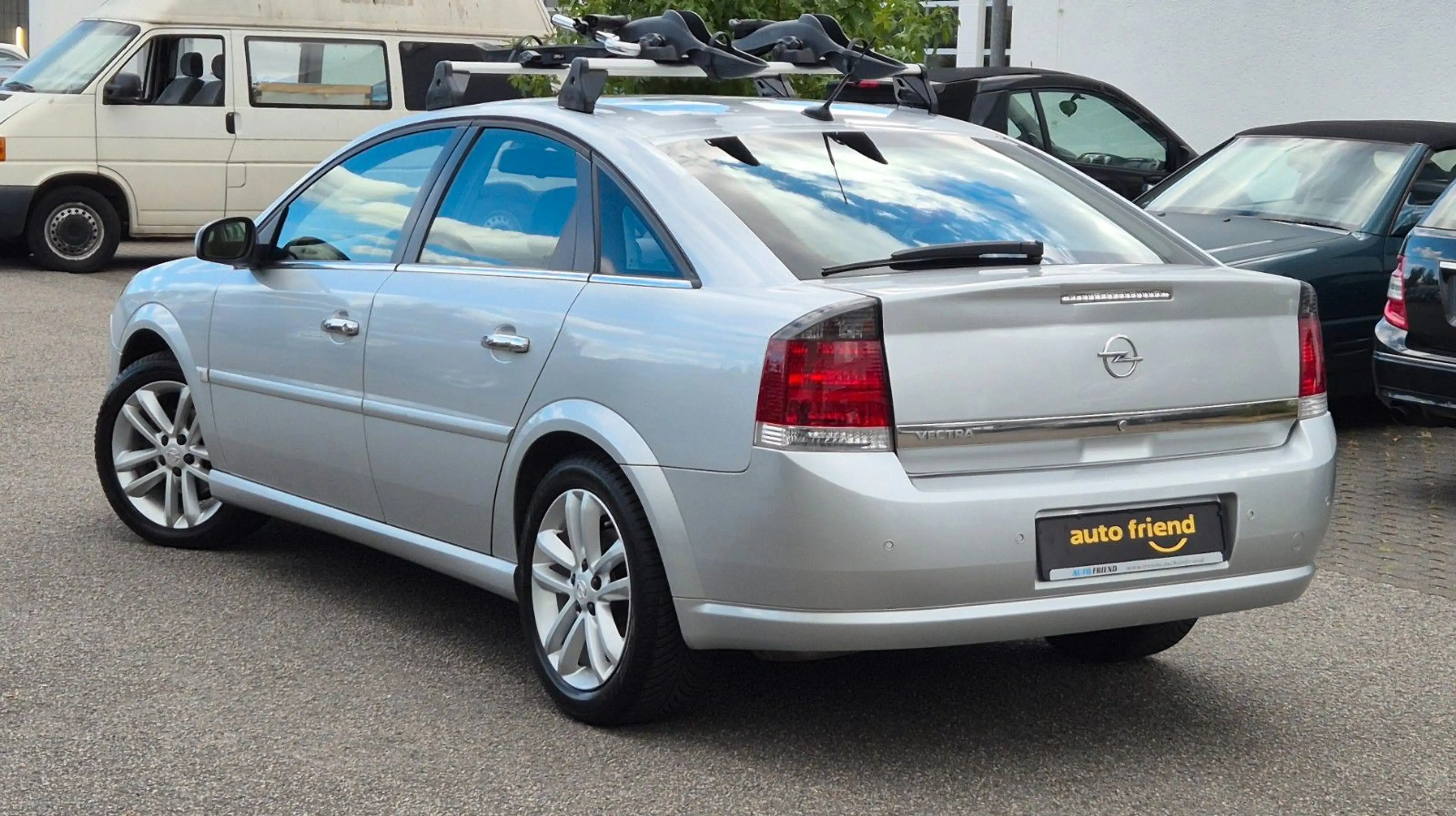 Opel Vectra C 1.8 Cosmo * 1 HAND * SCHECKHEFTGEPFLEGT — photo 2