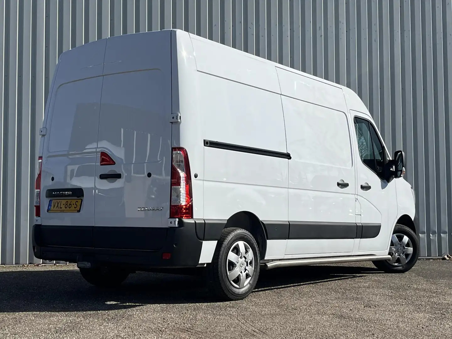 Renault Master T35 2.3 dCi 135 L2H2 Work Edition | Trekhaak | Bed Wit - 2