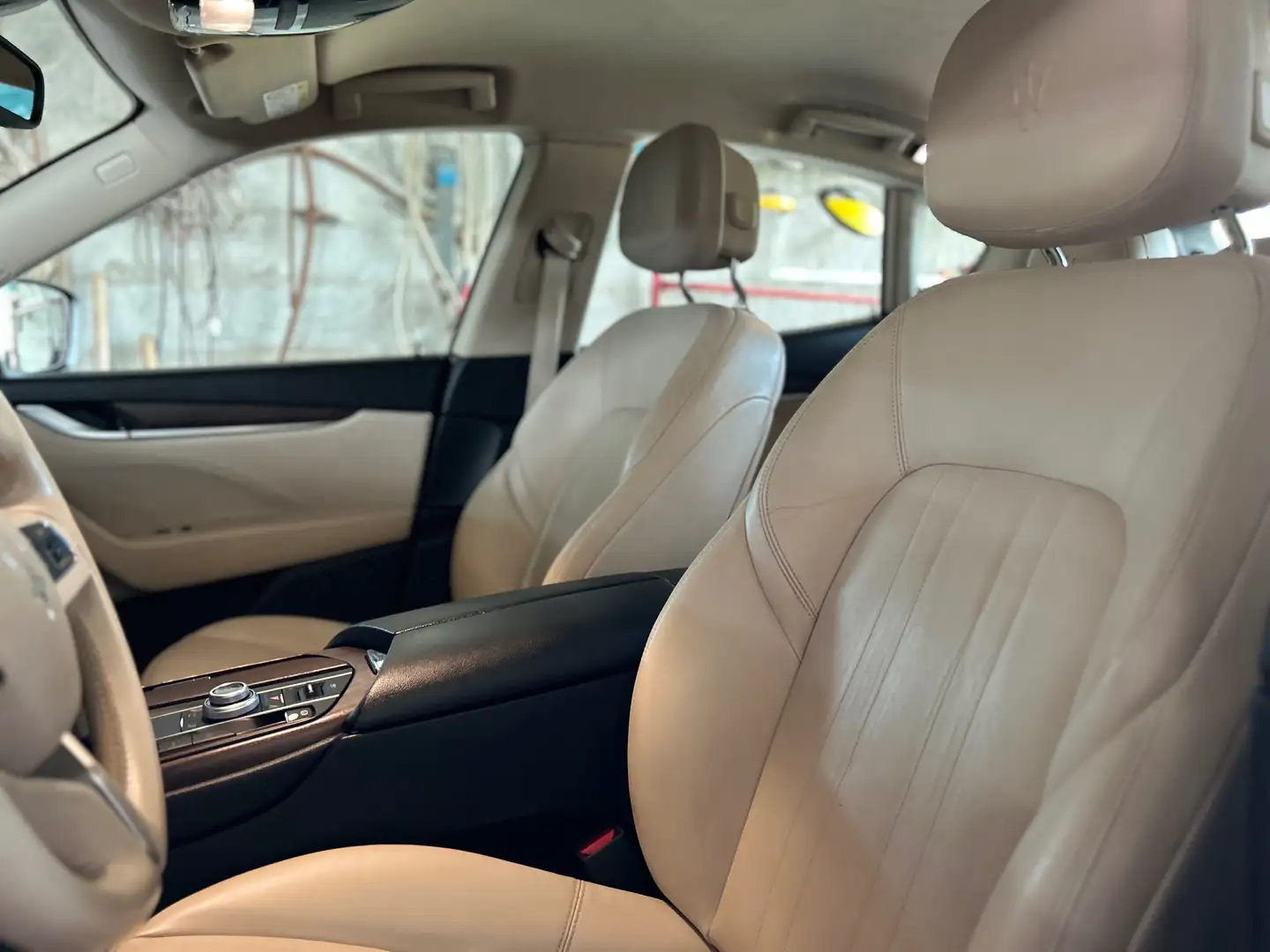 Maserati Levante Levante 3.0 V6 Granlusso 275cv auto - 2
