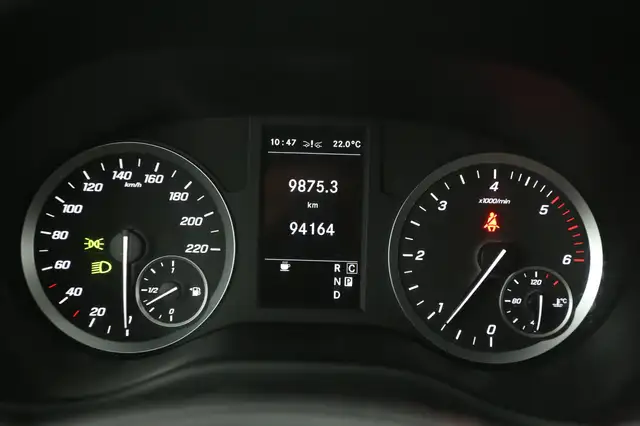 Mercedes-Benz Vito view 12