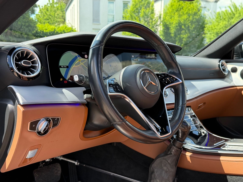 Mercedes-Benz E 400 d 4Matic Coupe — photo 13