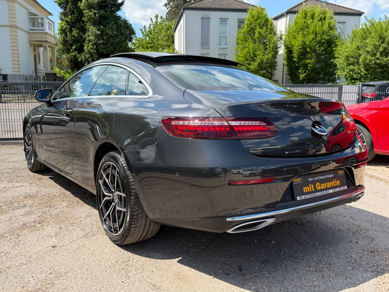 Mercedes-Benz E 400 d 4Matic Coupe — photo 4