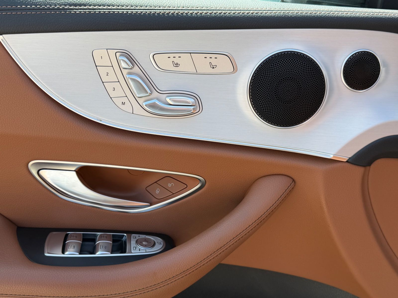 Mercedes-Benz E 400 d 4Matic Coupe — photo 15