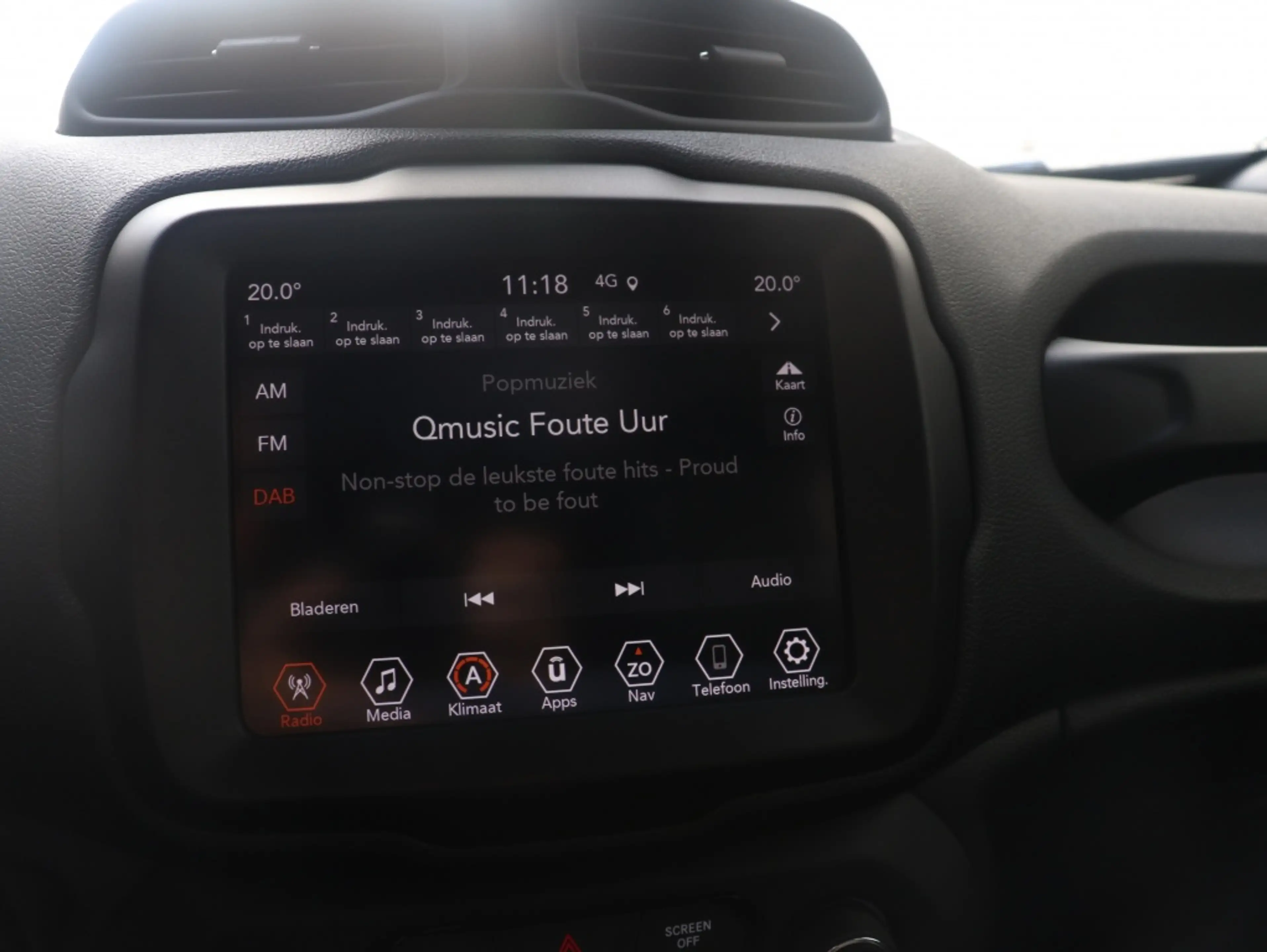 Jeep Renegade 4xe 240 PK Hybrid S | Navi | Carplay | LED | Leder — photo 14