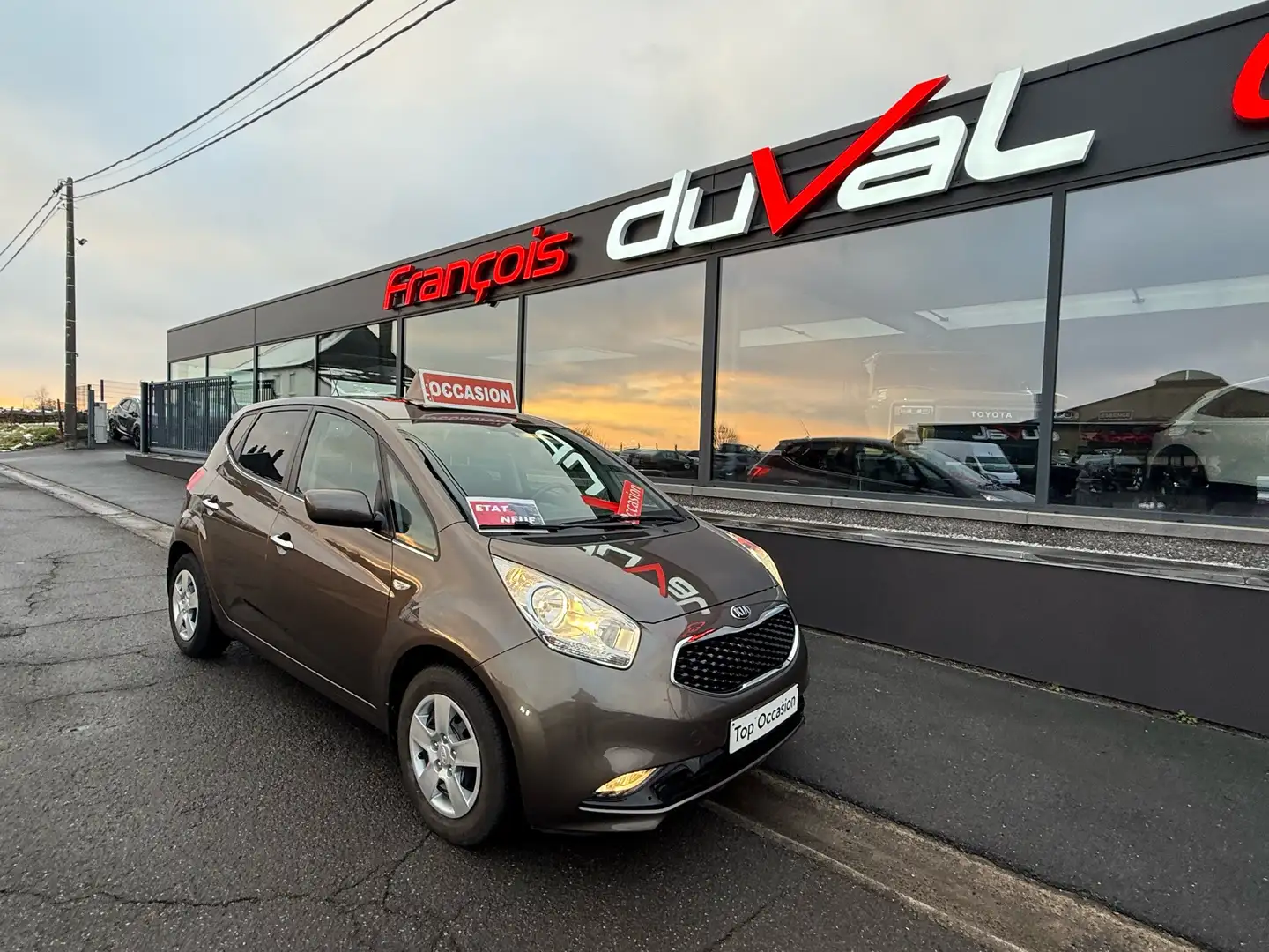 Kia Venga 😍GAR 1AN✅PRET A IMMATRICULÉ👍SUPER ÉQUIP Bruin - 1