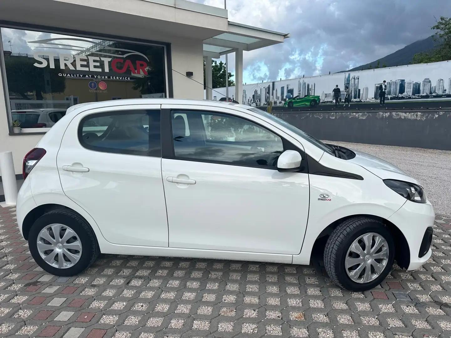 Peugeot 108 VTi 72 5 porte Allure Blanco - 2