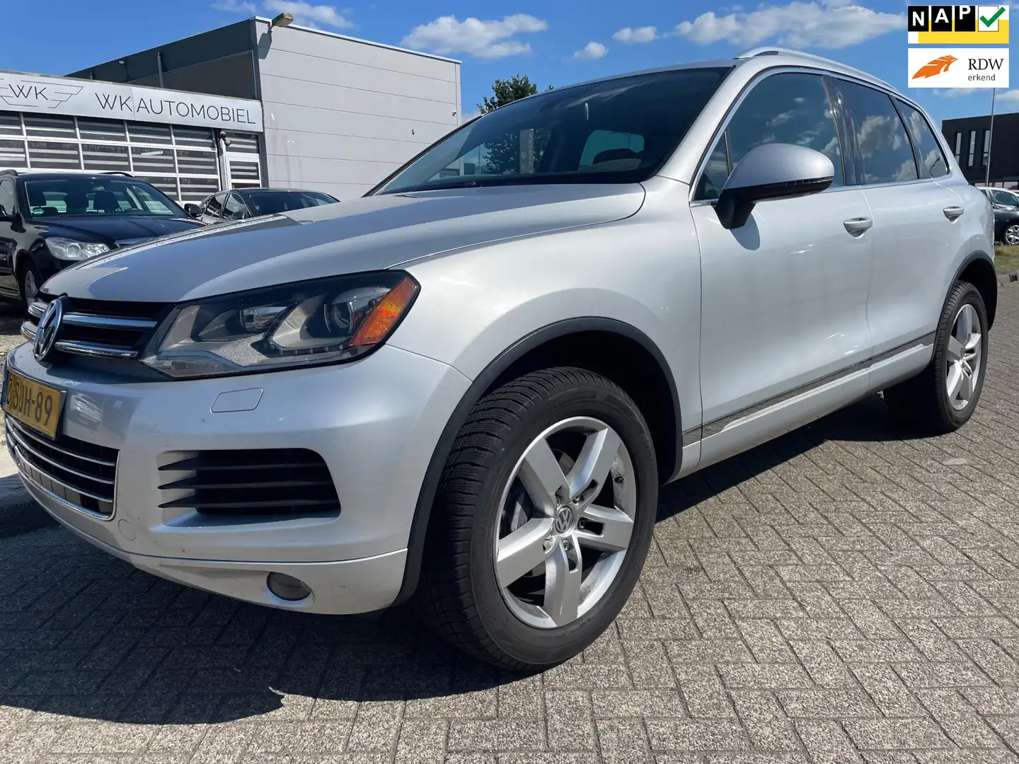 Volkswagen Touareg 3.0 TDI R-line Gris - 1