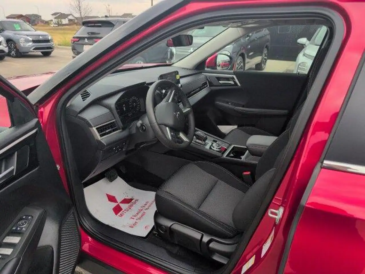 Mitsubishi Outlander снимка Mitsubishi Outlander