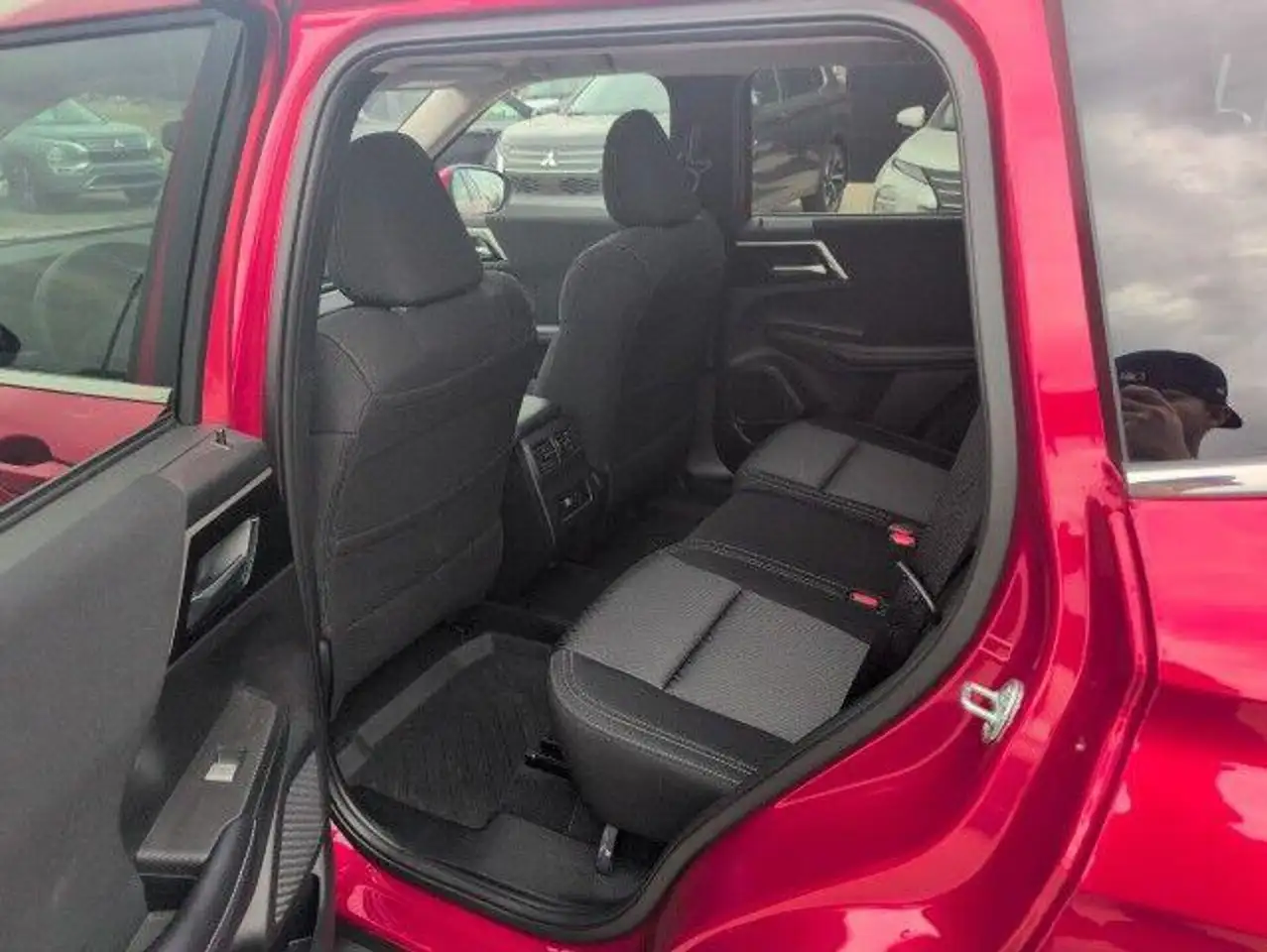 Mitsubishi Outlander снимка Mitsubishi Outlander
