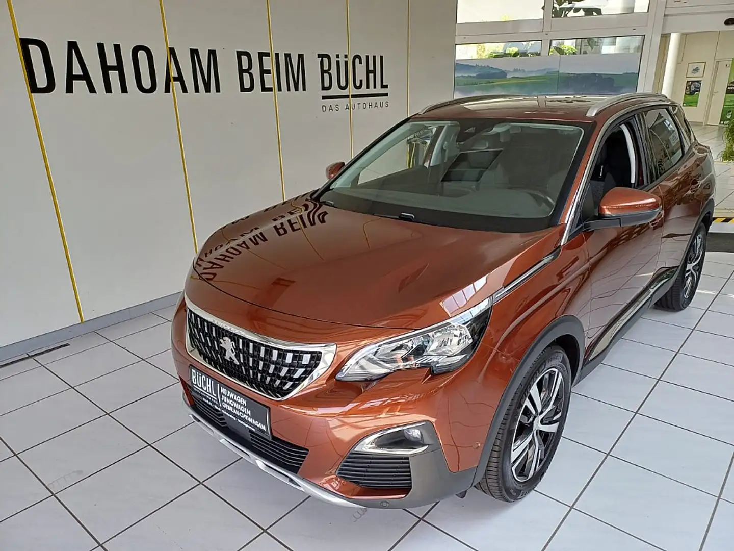 Peugeot 3008 1,6 BlueHDi 120 S&S 6-Gang Allure Maro - 2