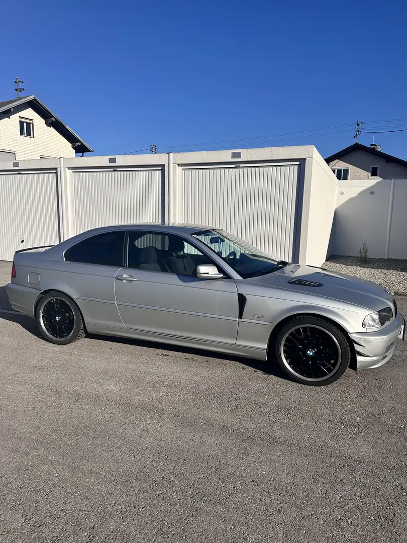 BMW 323 Ci Automatik M-Sport 6Zylinder 170PS Coupe E46 Silber - 1