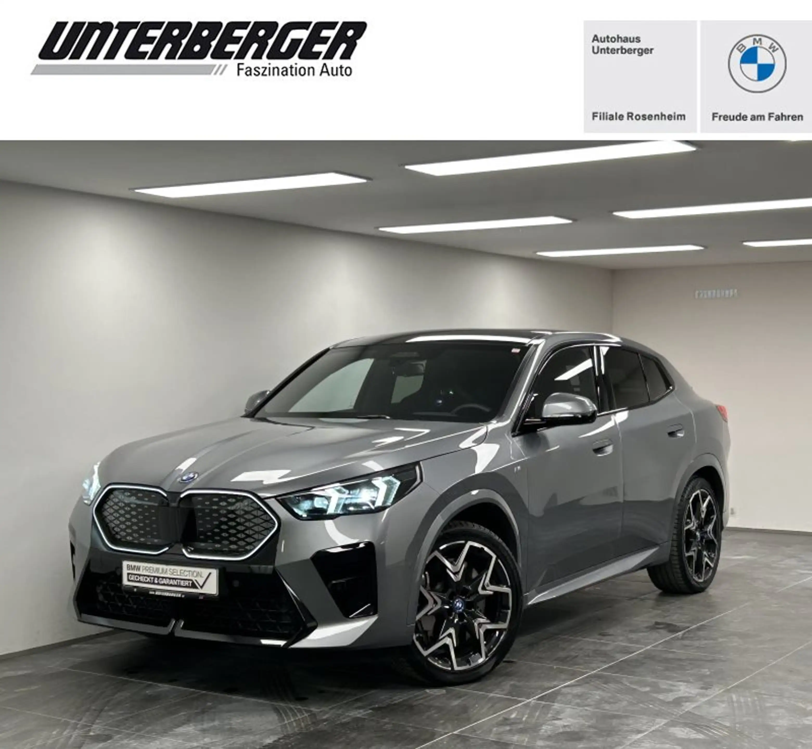 BMW iX2 xDrive30