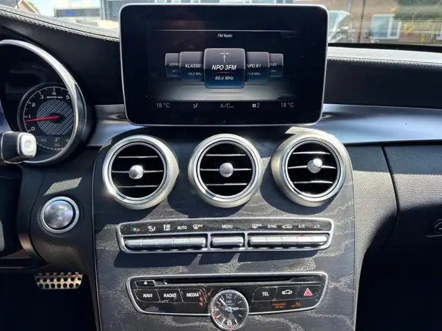 Mercedes-Benz C-Class view 17