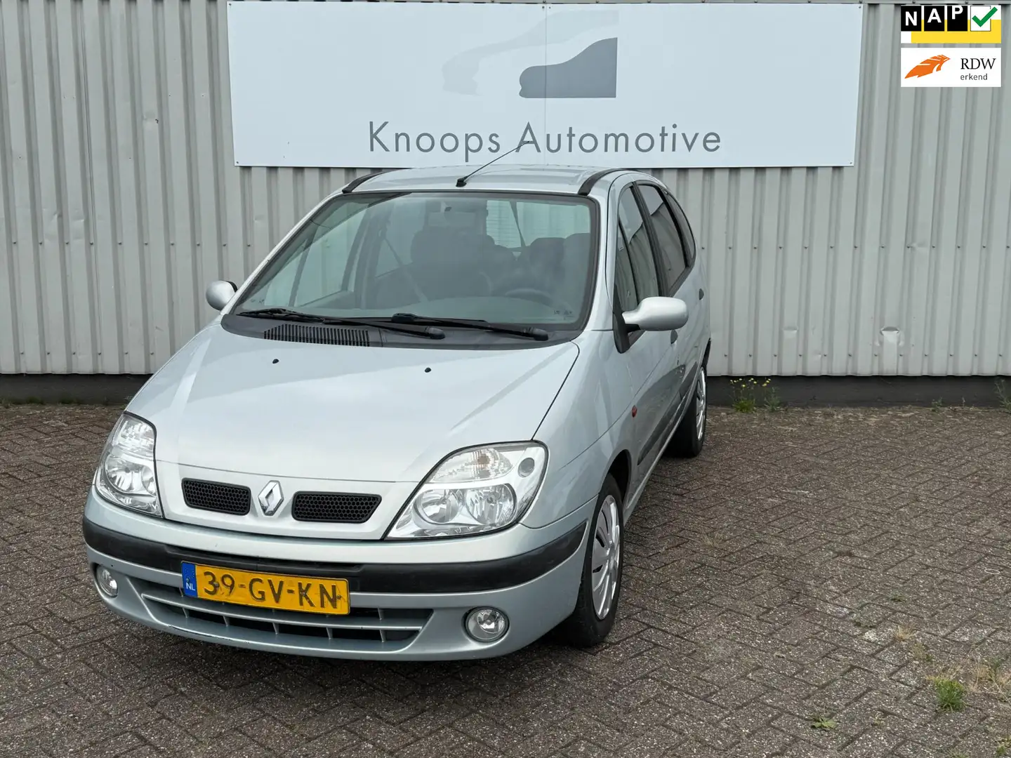 Renault Scenic 1.6-16V RXE Apk 07/2026 Gris - 1
