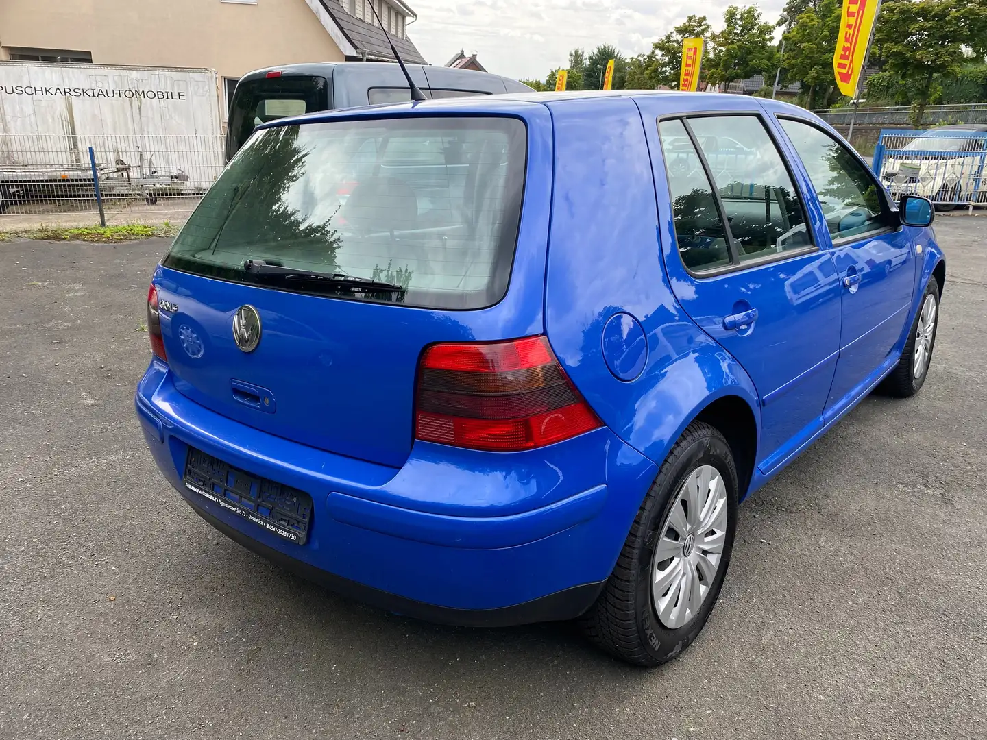 Volkswagen Golf 1.4 Trendline Blau - 2