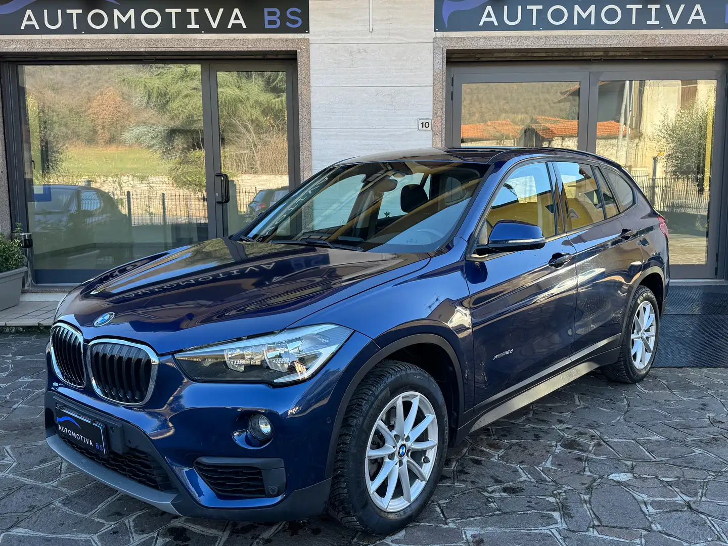 BMW X1 X1 F48 xdrive 18d auto FULL OPTIONAL Bleu - 1