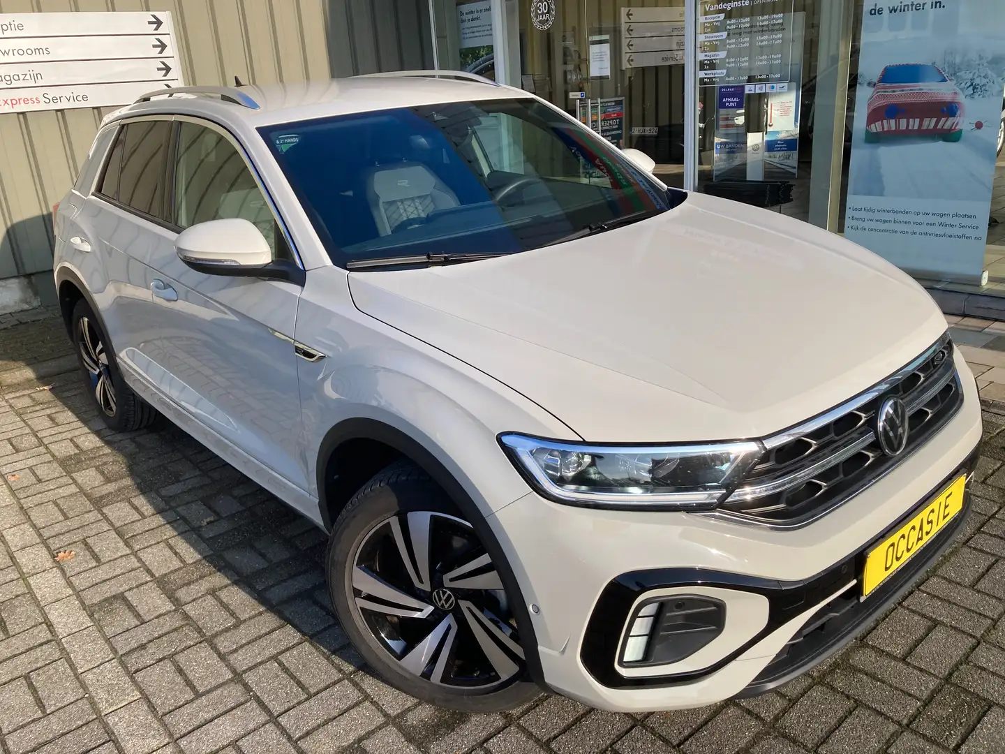 Volkswagen T-Roc 150TSI -R-LINE -AUTOMAAT -Airco -App -ACC -Camera Grijs - 2